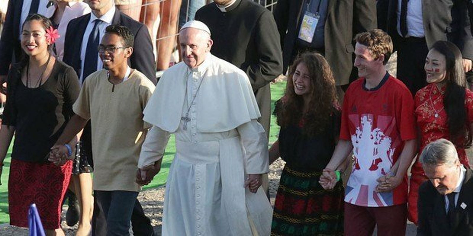 El Papa, de la mano con los jóvenes