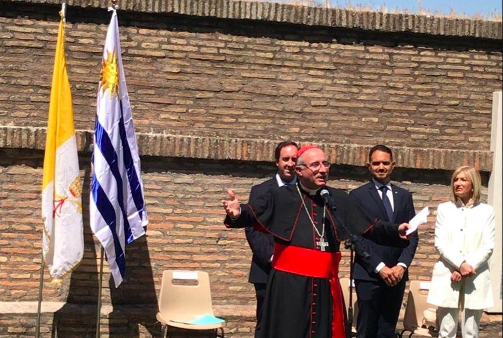 Inauguran un "rincón uruguayo" en los Jardines Vaticanos
