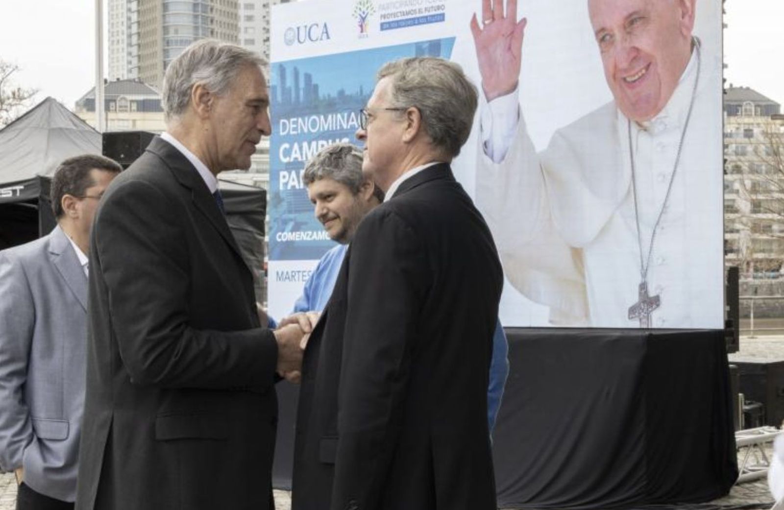 UCA homenajea al papa Francisco