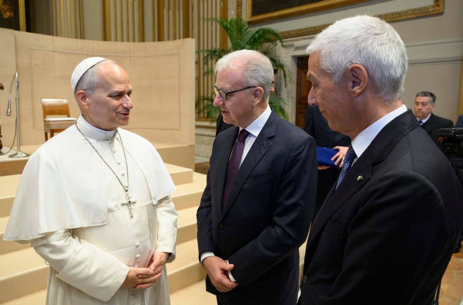 Audiencia de León XIV con directivos y funcionarios de los servicios de inteligencia italianos