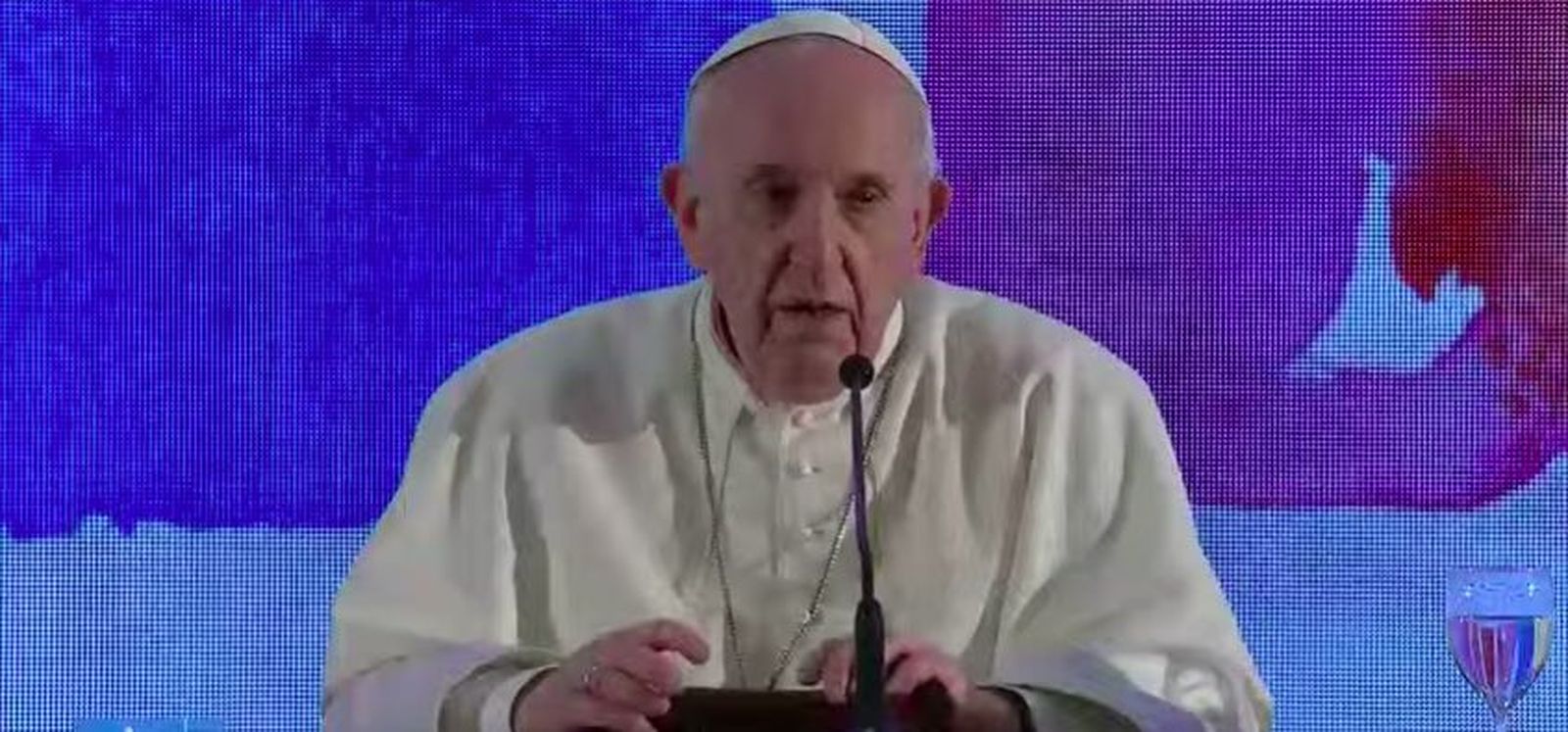 El Papa, a los obispos italianos