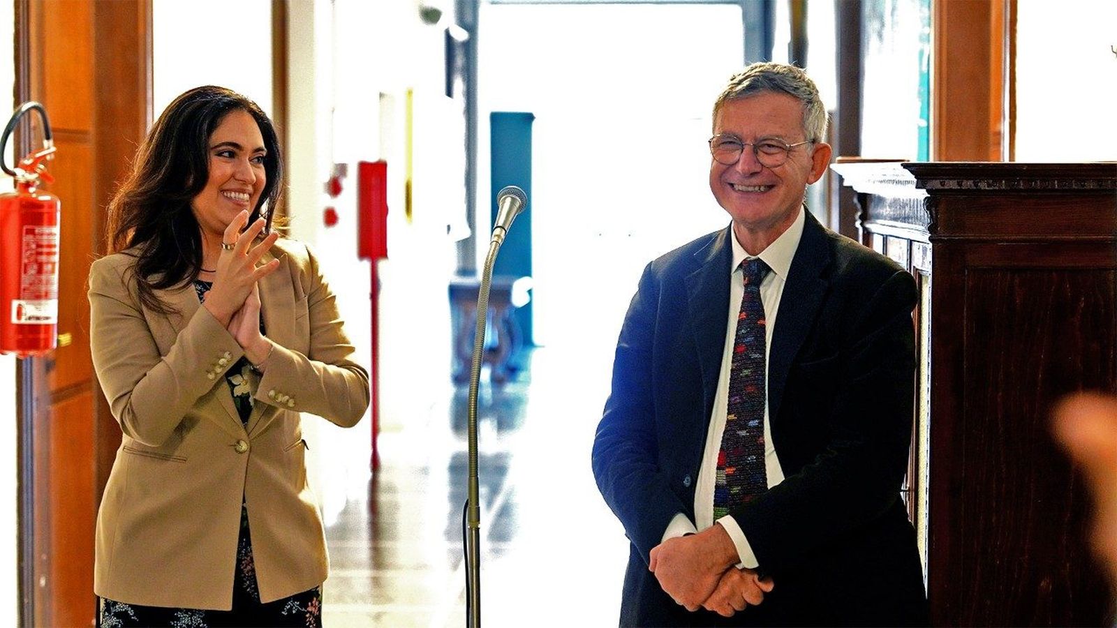 Montserrat Alvarado, la nueva prefecta, y Paolo Ruffini