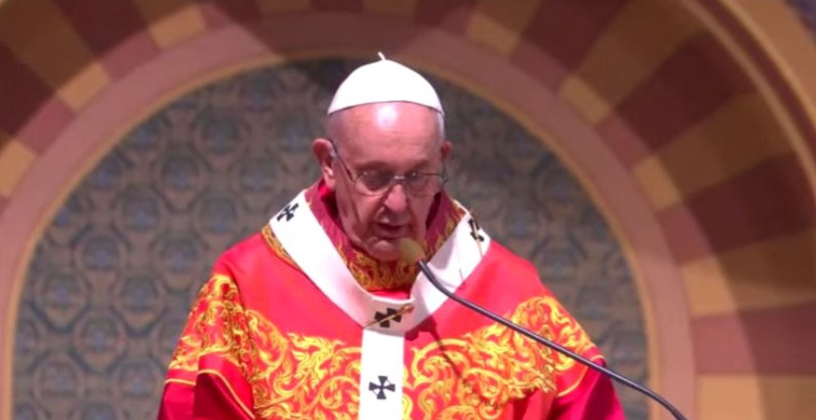 El Papa habla en Tailandia del "combustible interior"