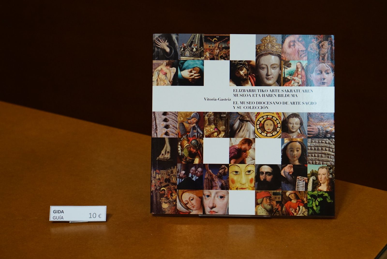 El Vicario General destaca la colaboración para esta obra con la Diputación Foral , que  "marca un modelo a seguir en tiempos convulsos”