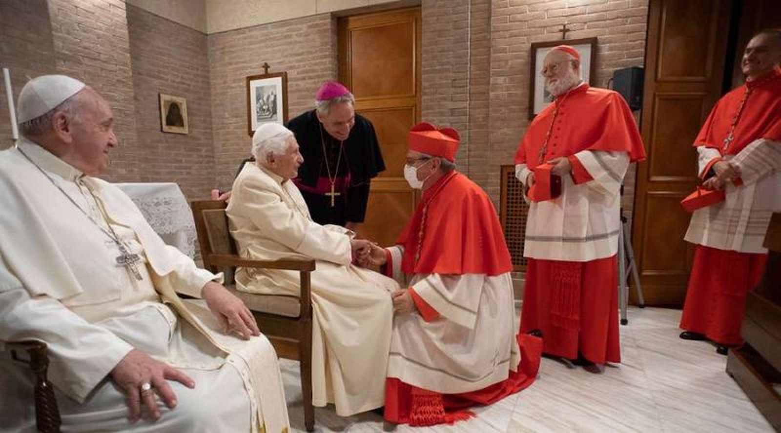 Benedicto, Francisco, y los nuevos cardenales