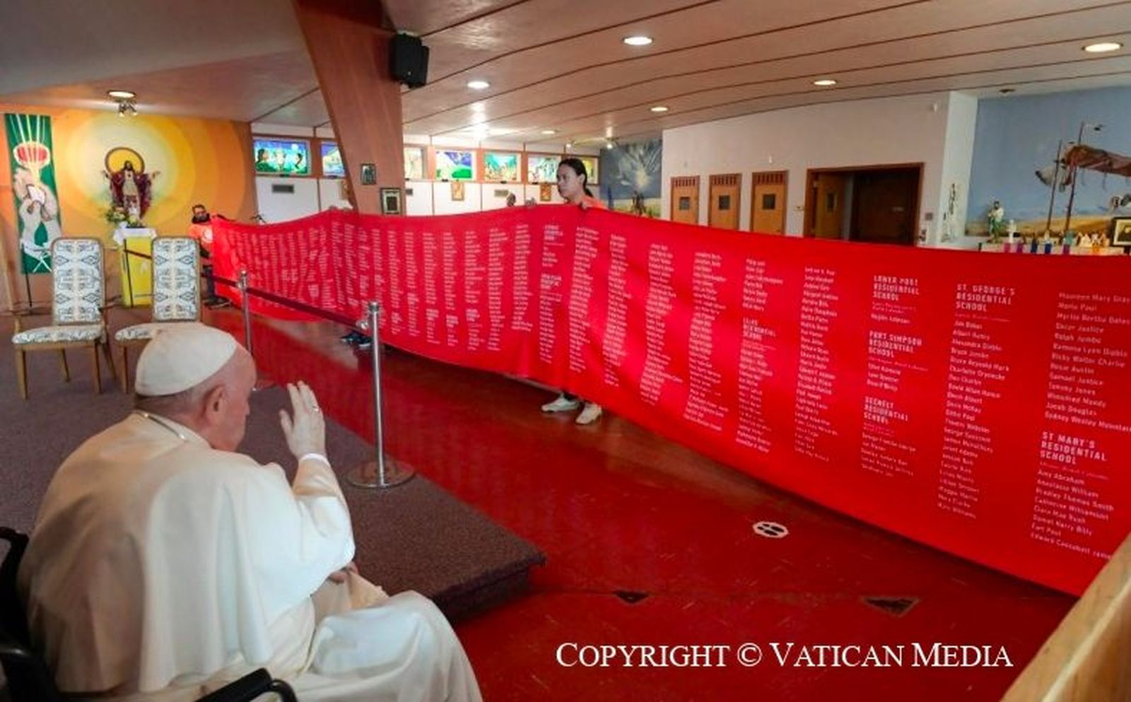 Francisco: "Pido perdón humildemente por el mal que tantos cristianos cometieron contra los pueblos indígenas"