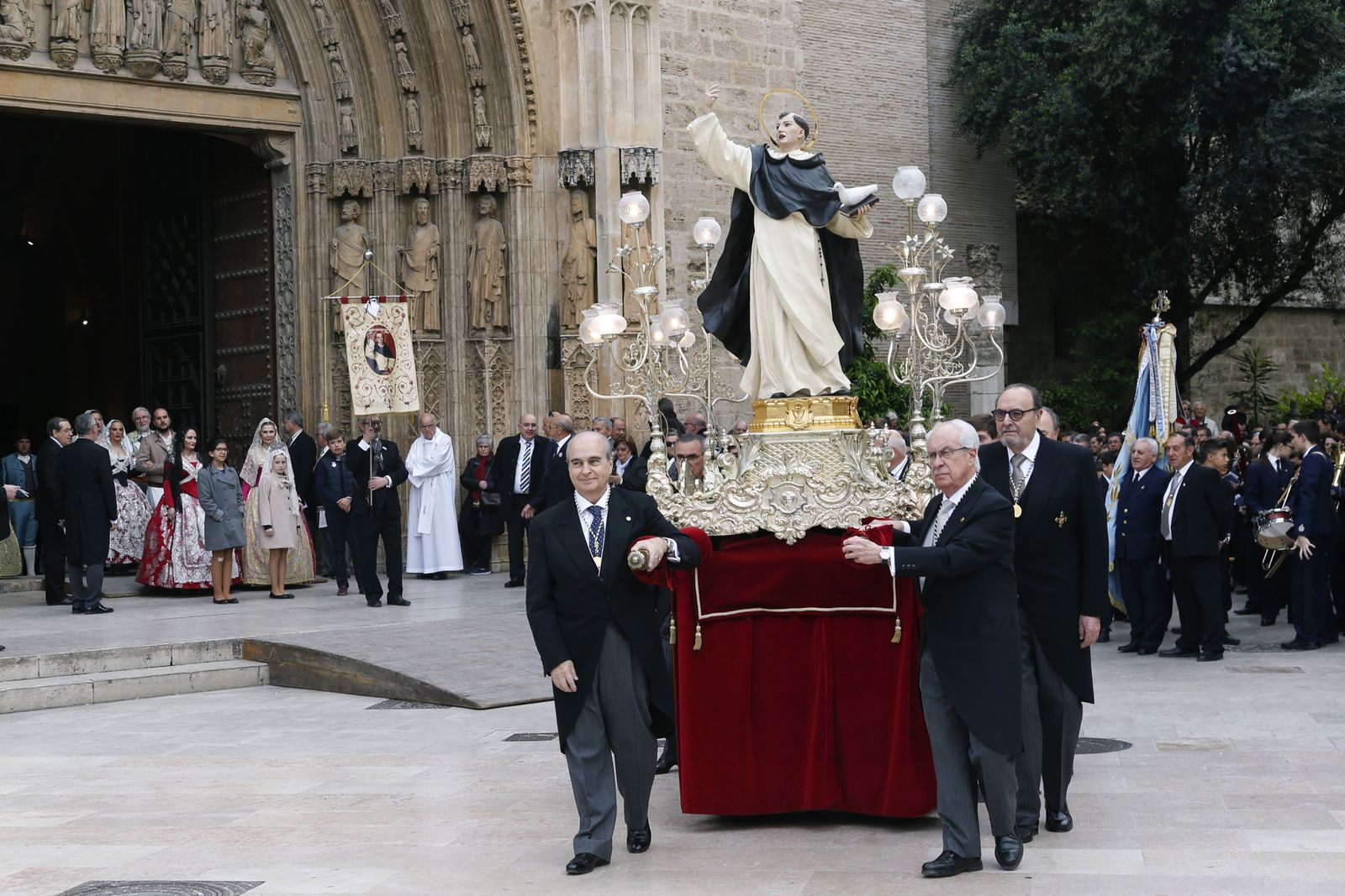 La imagen del santo dominico del Altar del Mercat