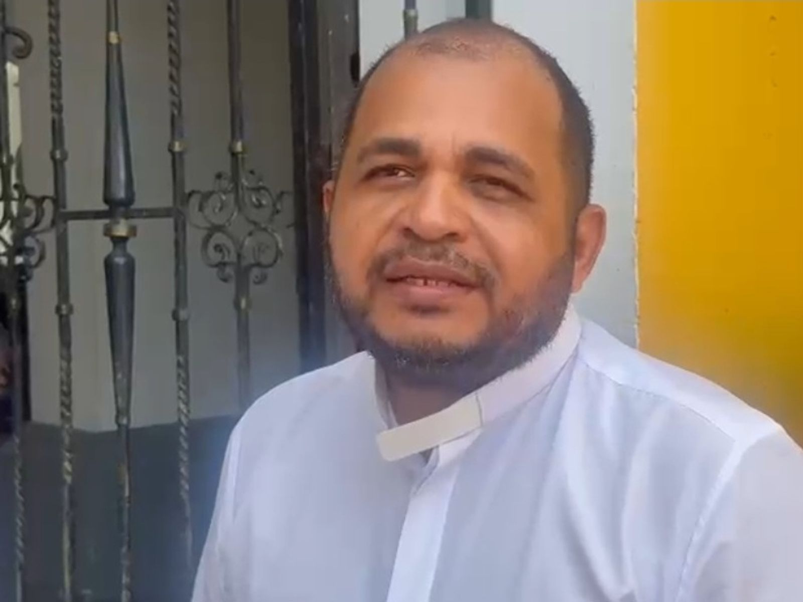 padre Larry Humberto Payan Patiño párroco de la catedral