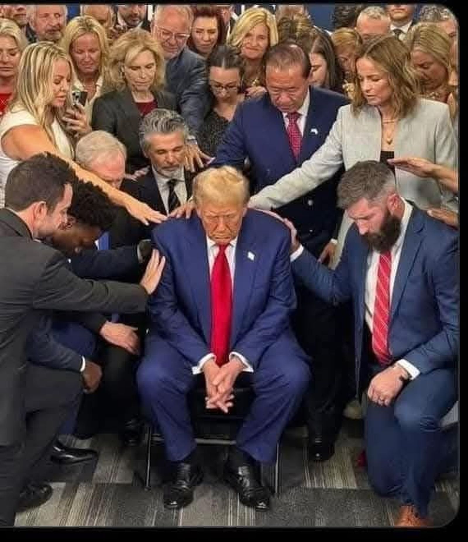 Bendición a Trump, el nuevo Mesías