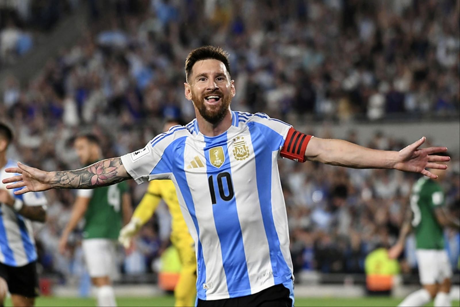 Lionel Messi agradece a Dios por su don futbolístico y el sacrificio en America Business Forum Miami.