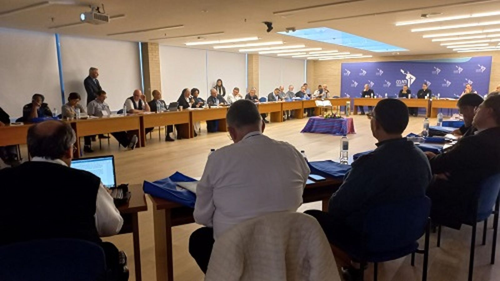 Encuentro de participantes de América Latina en la Asamblea del Sínodo