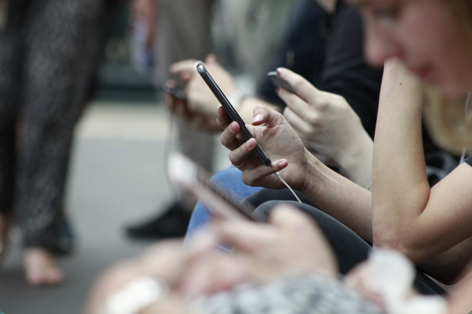 La nueva ley restringirá el uso de celulares