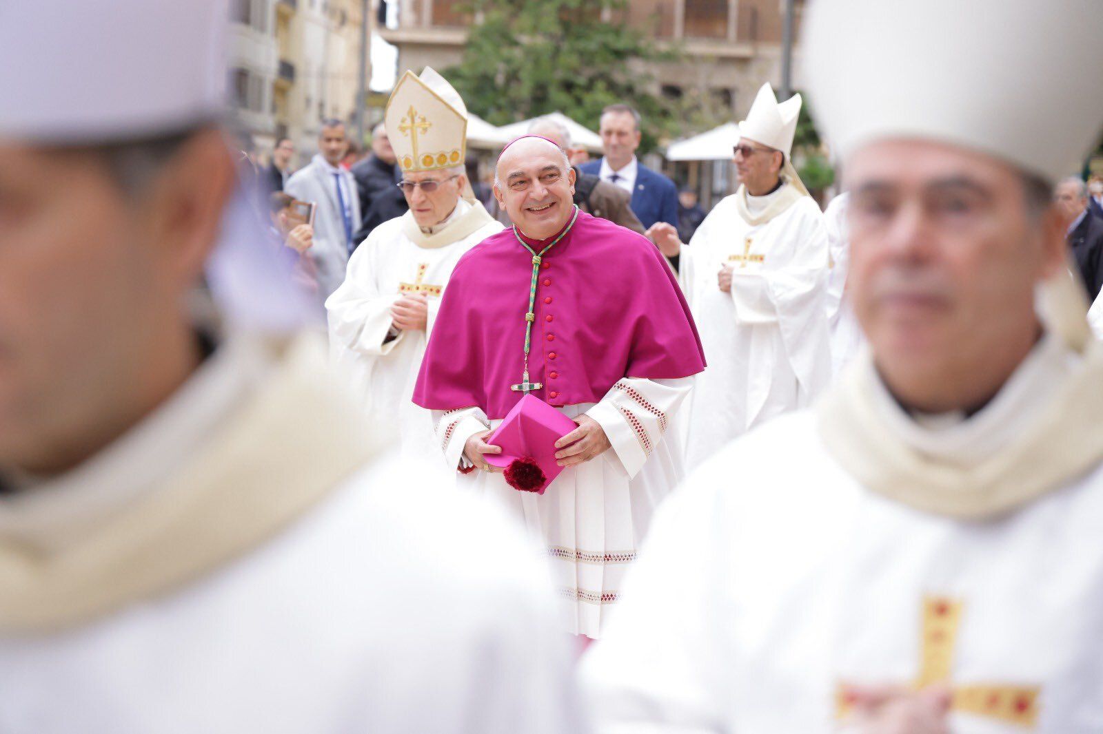 Benavent, a su entrada a la catedral de Valencia