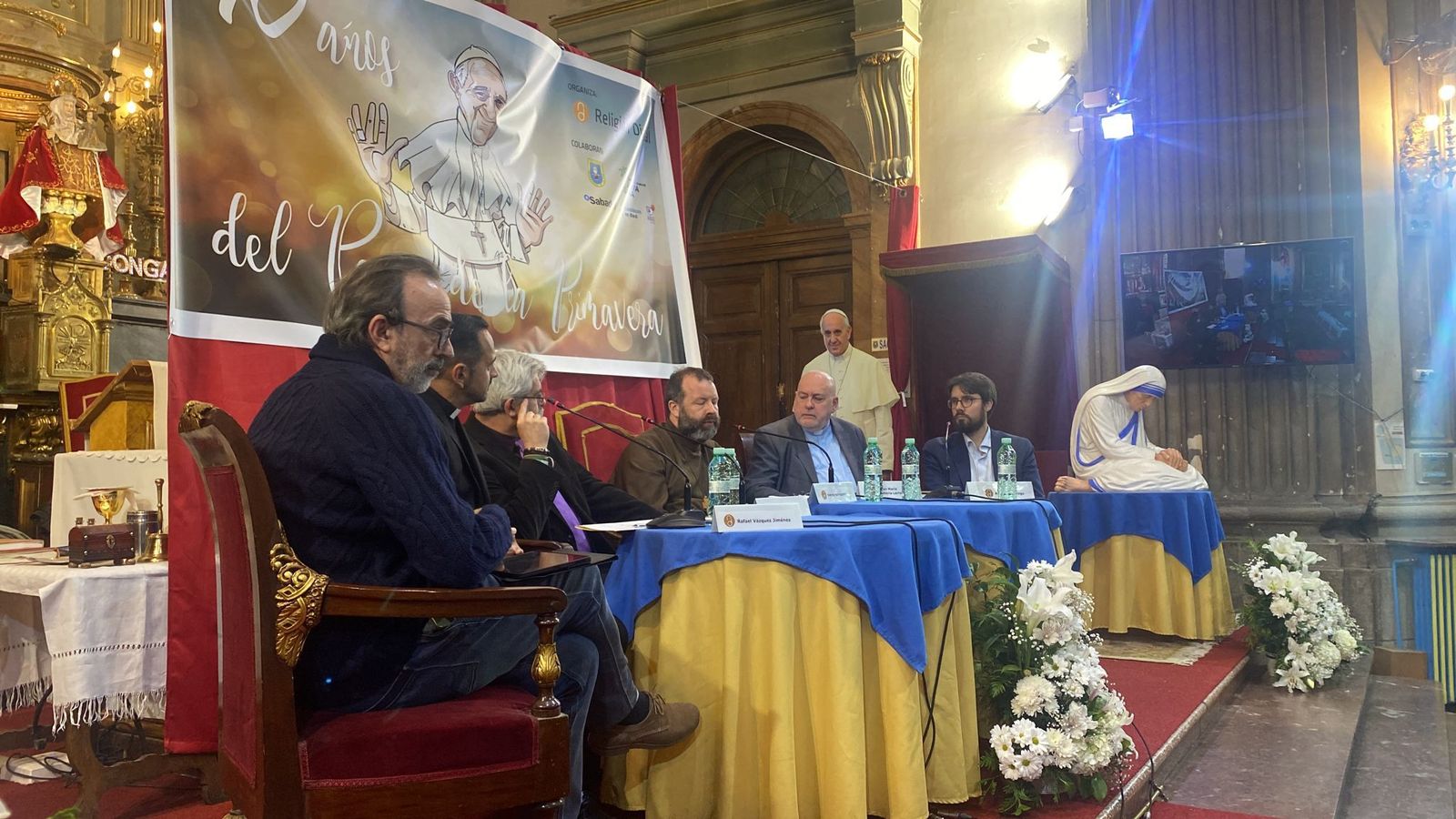 Los intervinientes en la mesa de hoy