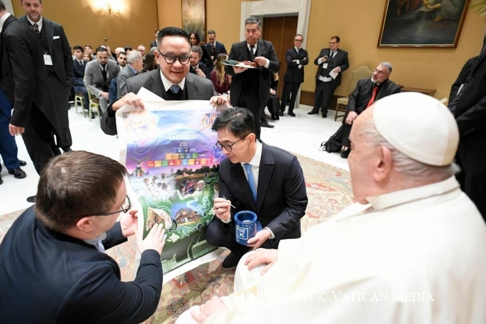 El Papa, con el Foro de Economía Humana