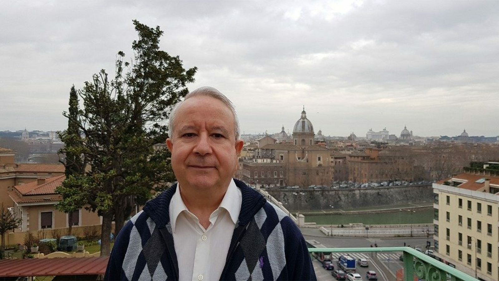 El autor,  Wenceslao Soto