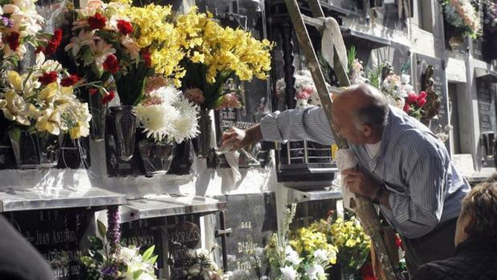 Santos y difuntos