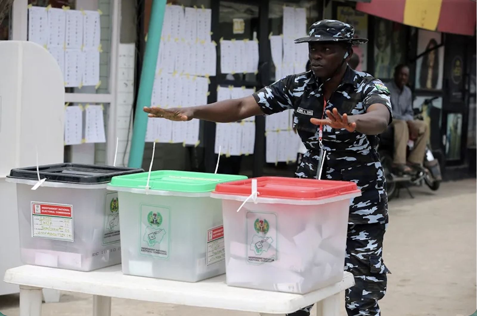 Urnas en las elecciones en Nigeria en 2023