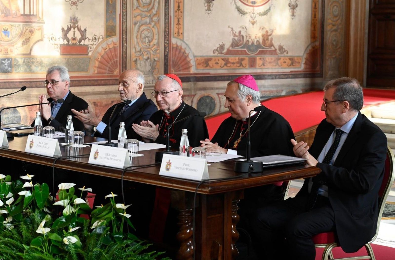Parolin, durante su conferencia