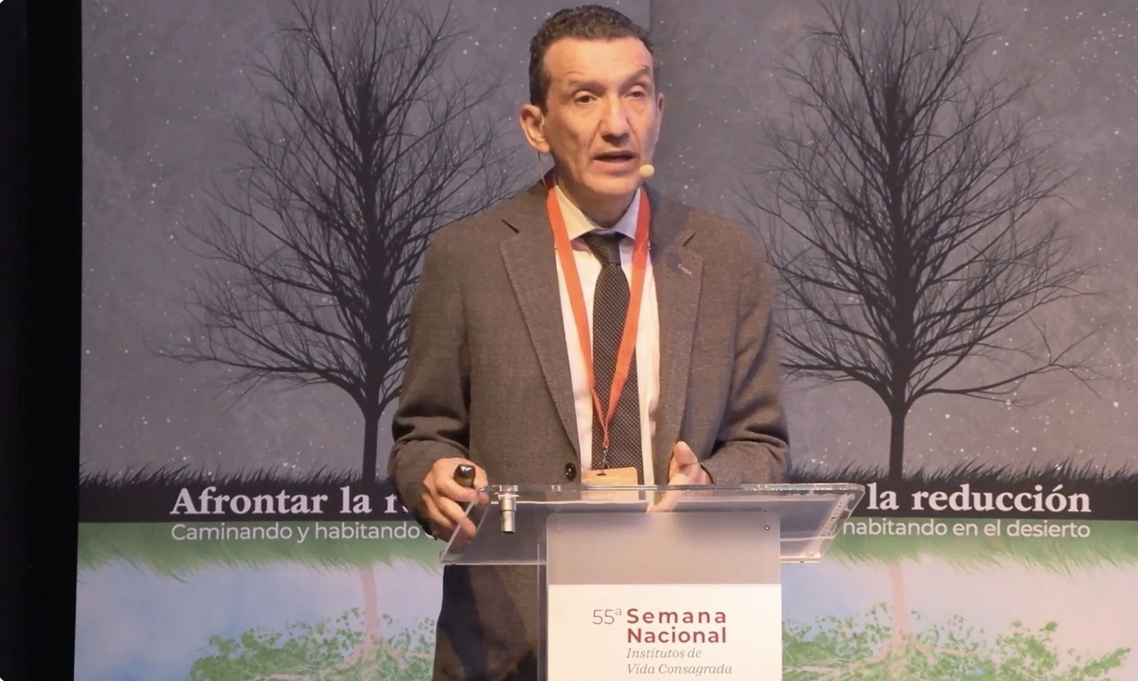 Ángel Cordovilla, durante su conferencia