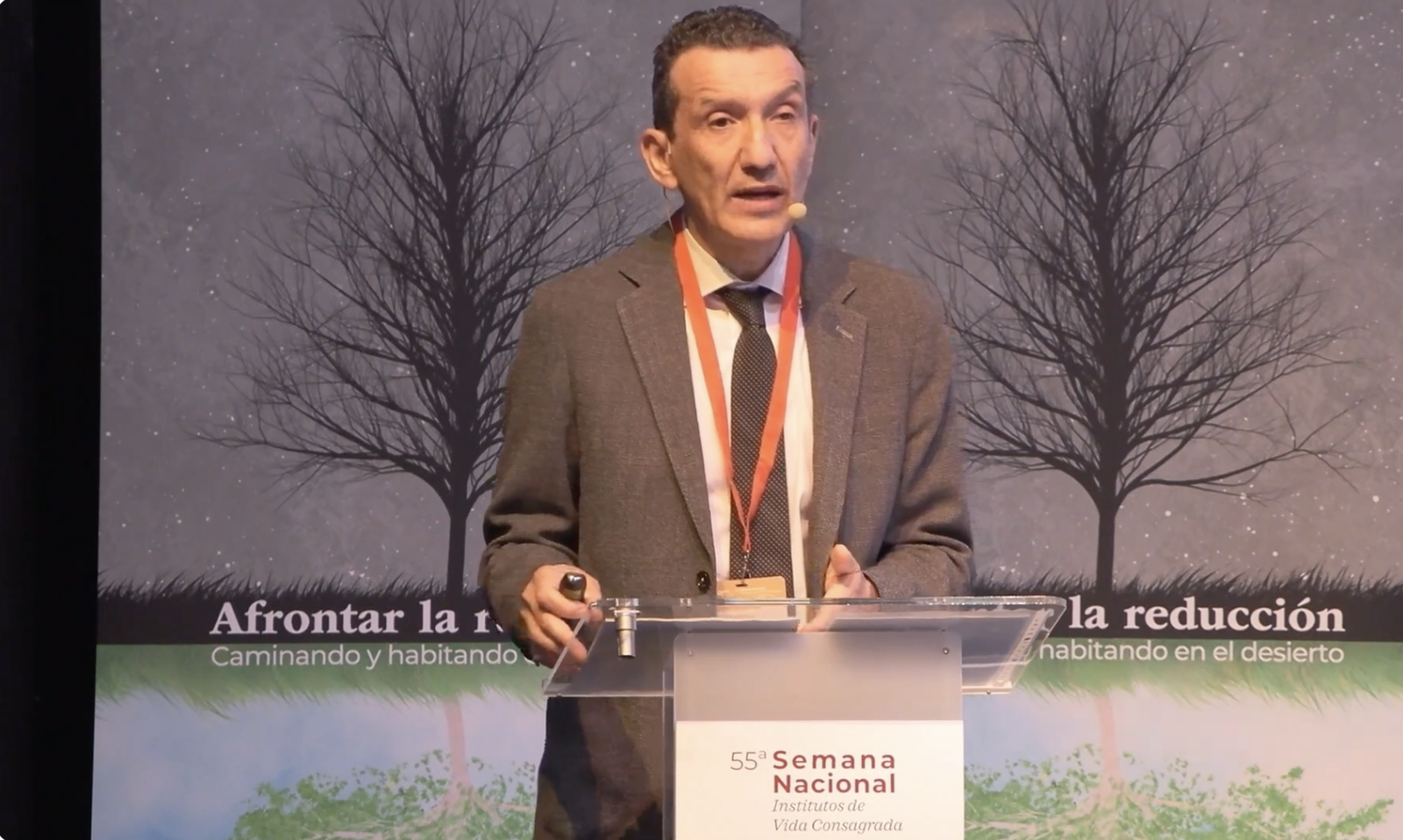 Ángel Cordovilla, durante su conferencia