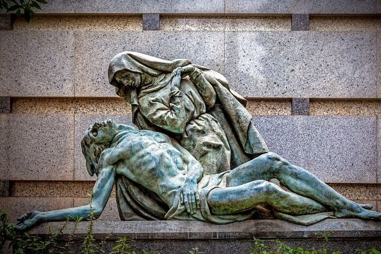 Piedad. Cementerio Sacramental de San Isidro de Madrid.