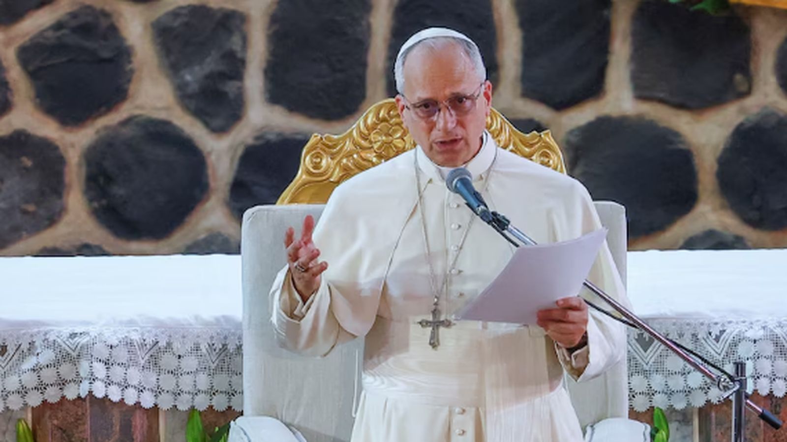 León XIV en Camerún