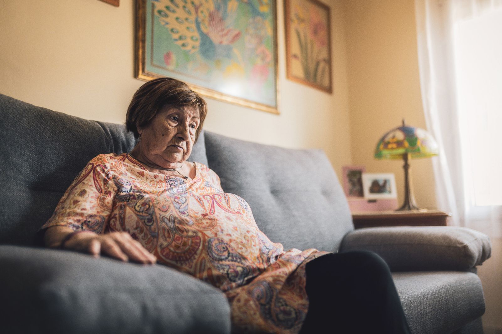Las mujeres fueron las que se sintieron más solas durante el confinamiento por covid-19.