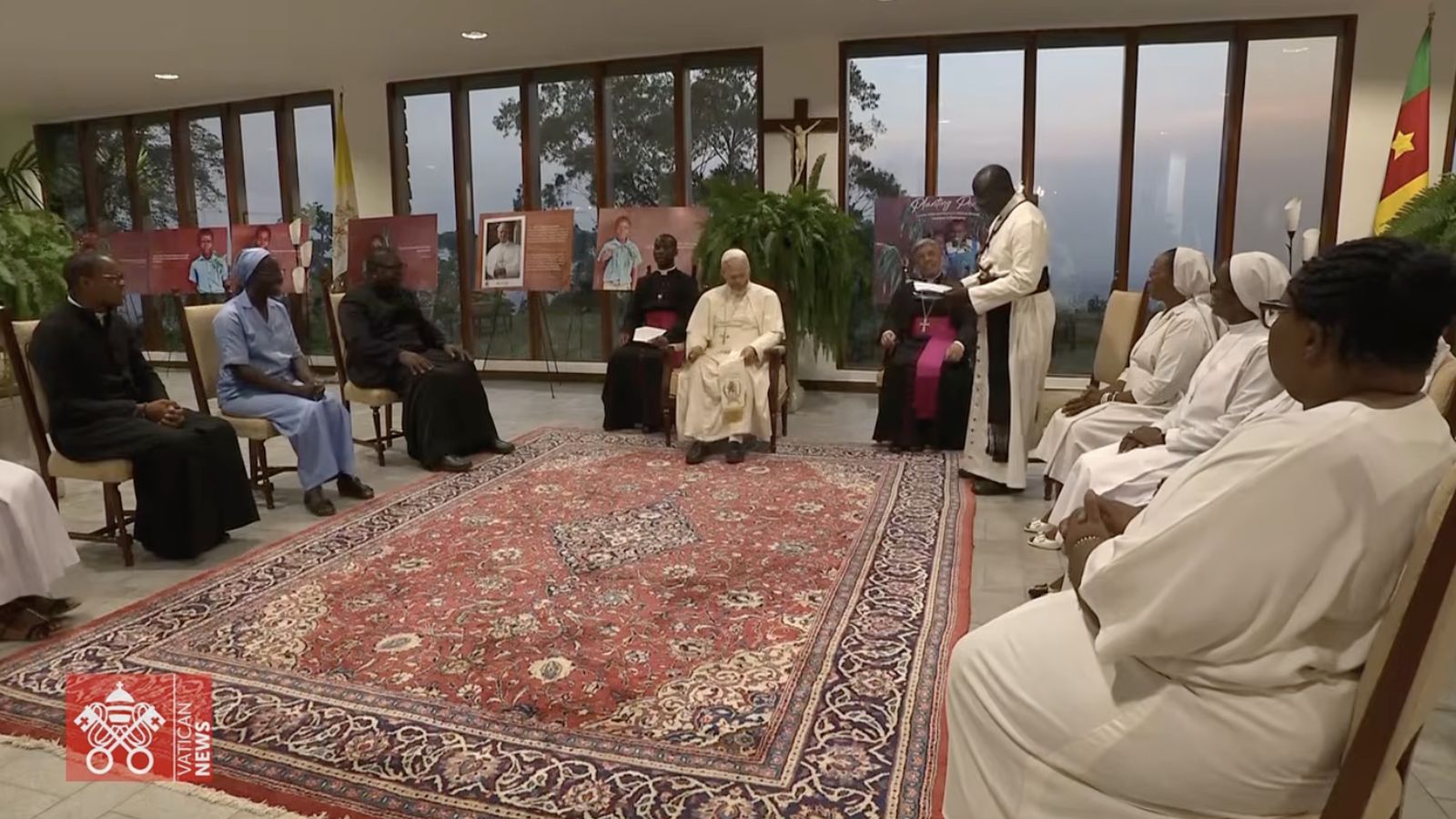 El Papa con Superiores relgiosos en Camerún