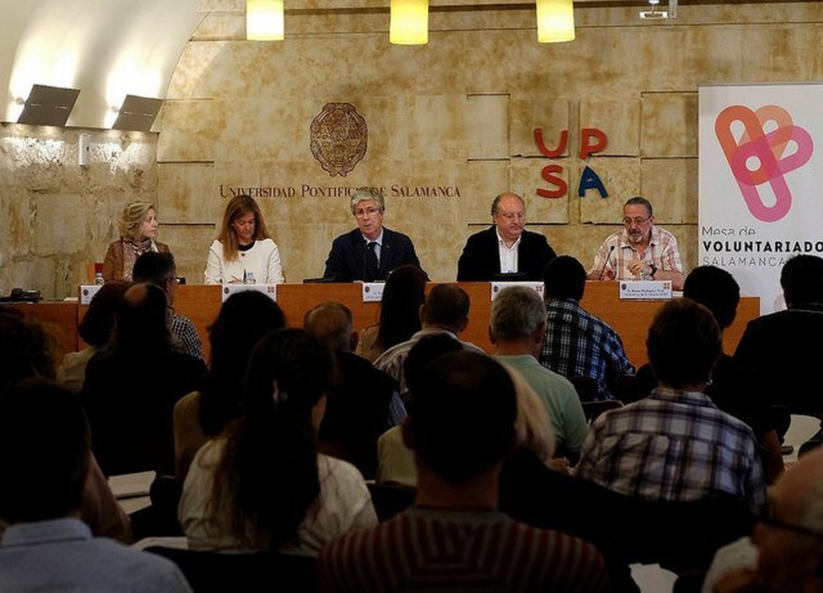 Mesa redonda sobre el voluntariado actual en la UPSA