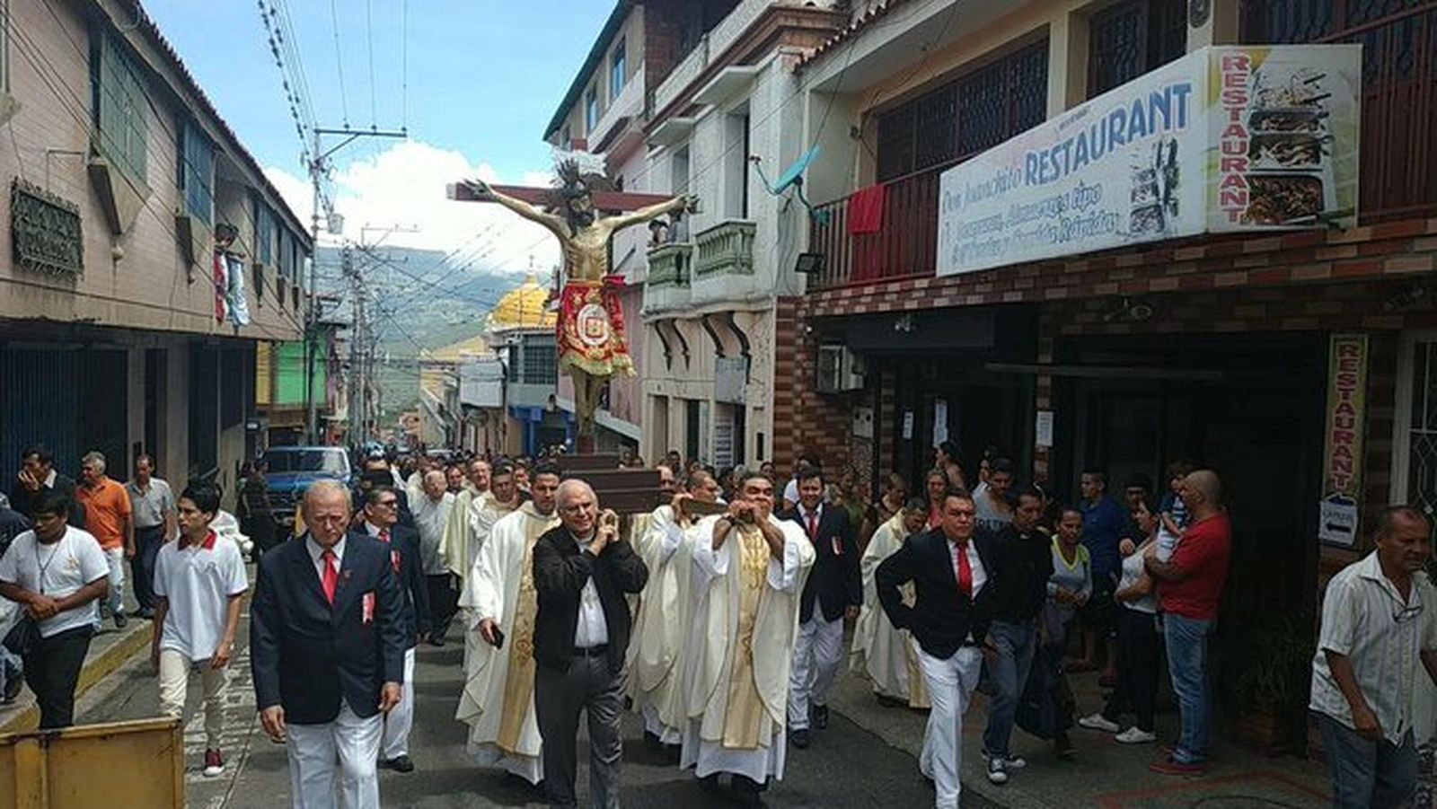 Procesión del Santo Cristo de los Milagros en Táchira