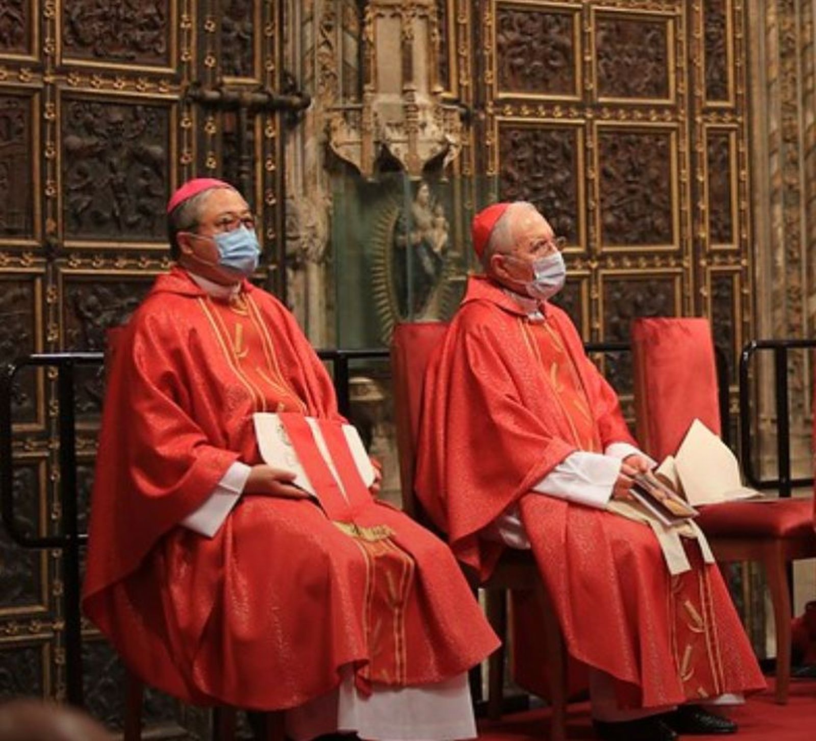 El Nuncio Bernardito Auza y  Rouco