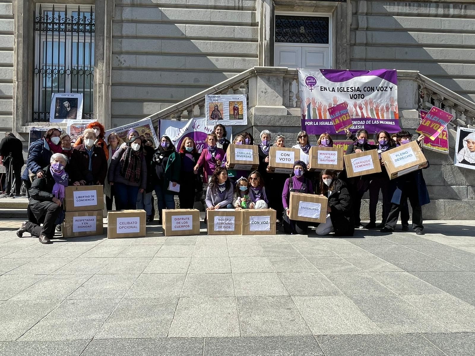"Imaginamos y construimos una Iglesia nueva, donde las mujeres ya somos, y nos reconocemos con autoridad y liderazgo"
