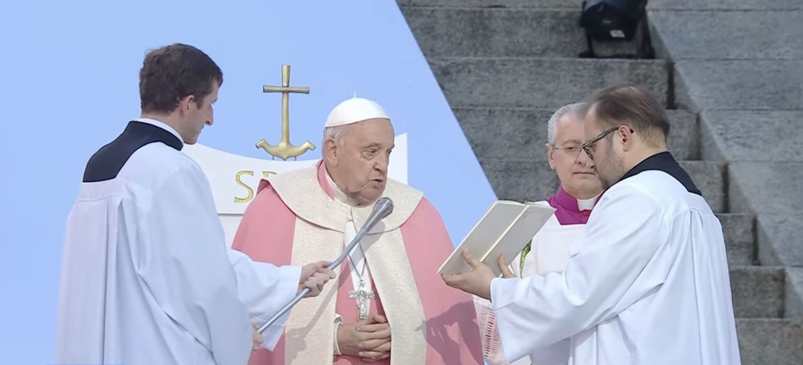 Francisco, durante la misa