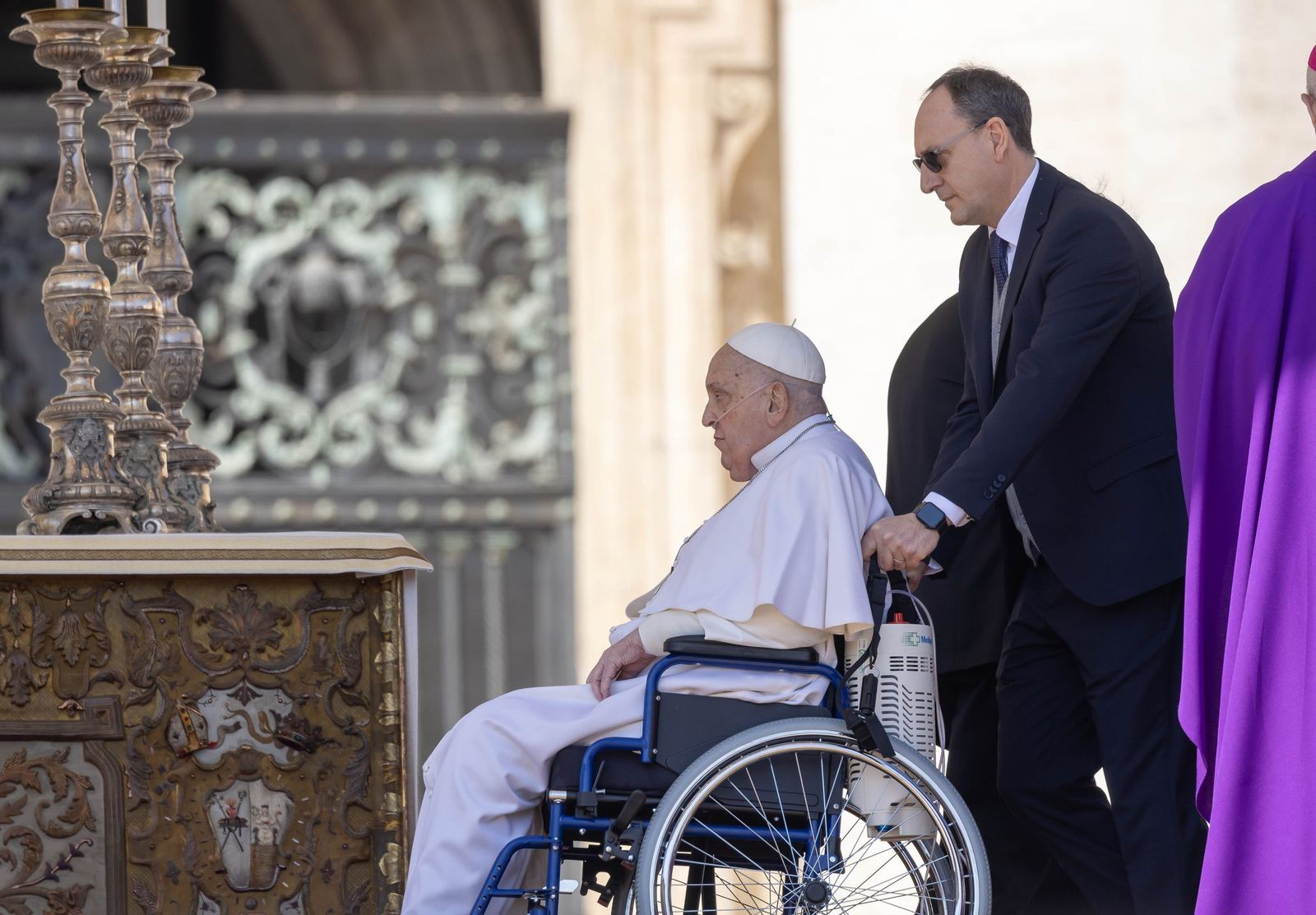 Strappetti conduce a Francisco en la misa del Jubileo de los Enfermos