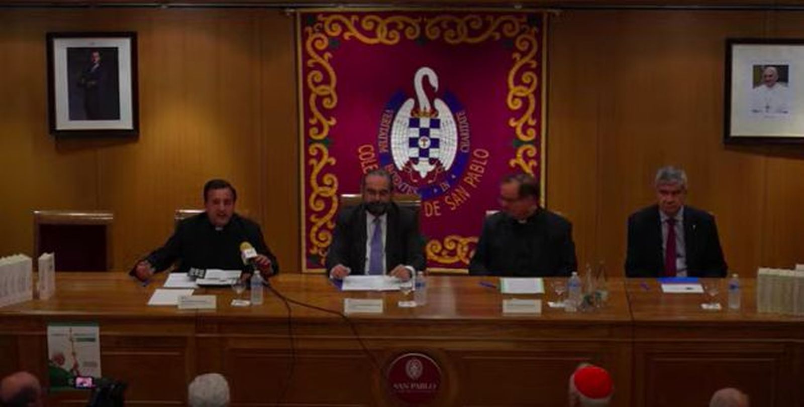 Homenaje a Ratzinger en el CEU