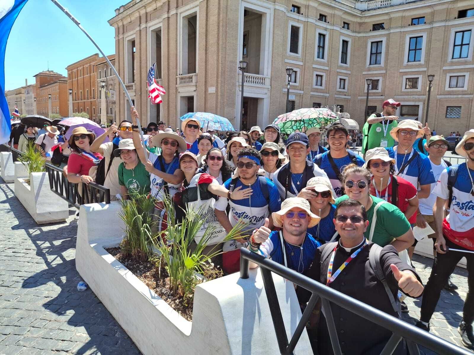 Un grupo llegado de Costa Rica