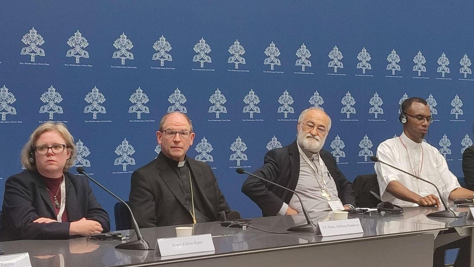 Rueda de Prensa del Sínodo