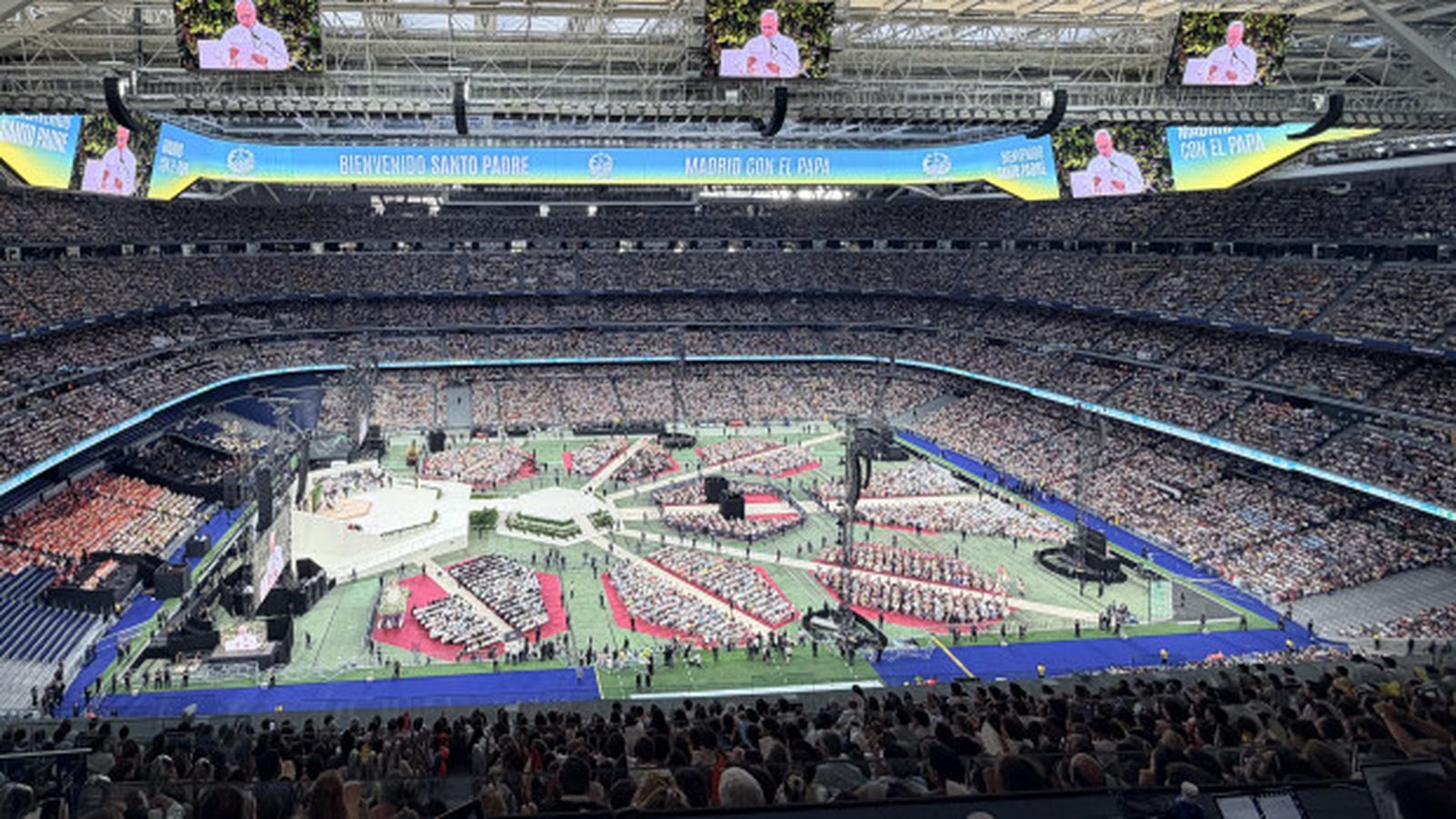 Encuentro del Papa con la Iglesia de Madrid en el Bernabéu