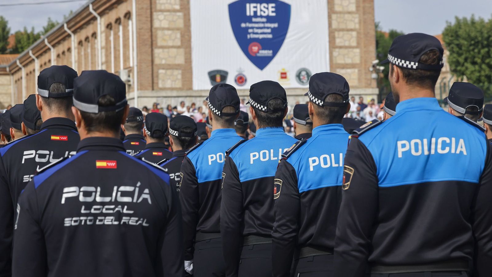 Policíaa