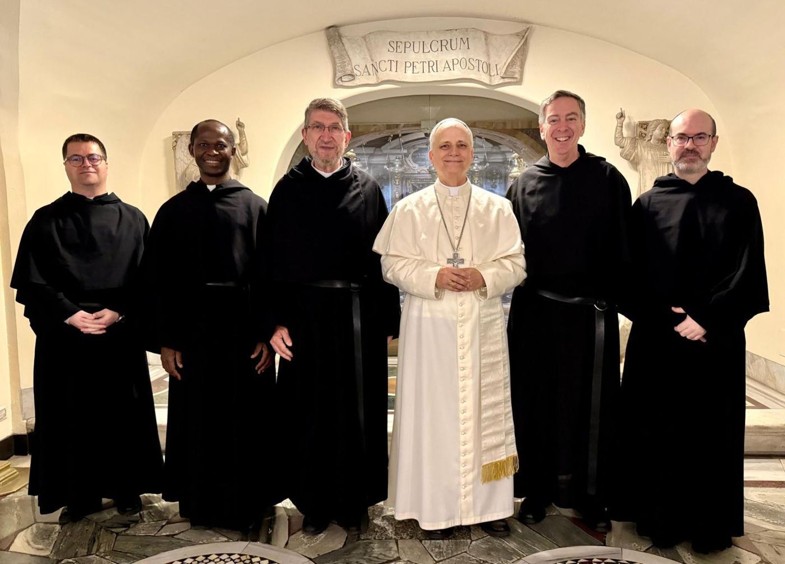 León XIV visita la comunidad de agustinos de Roma