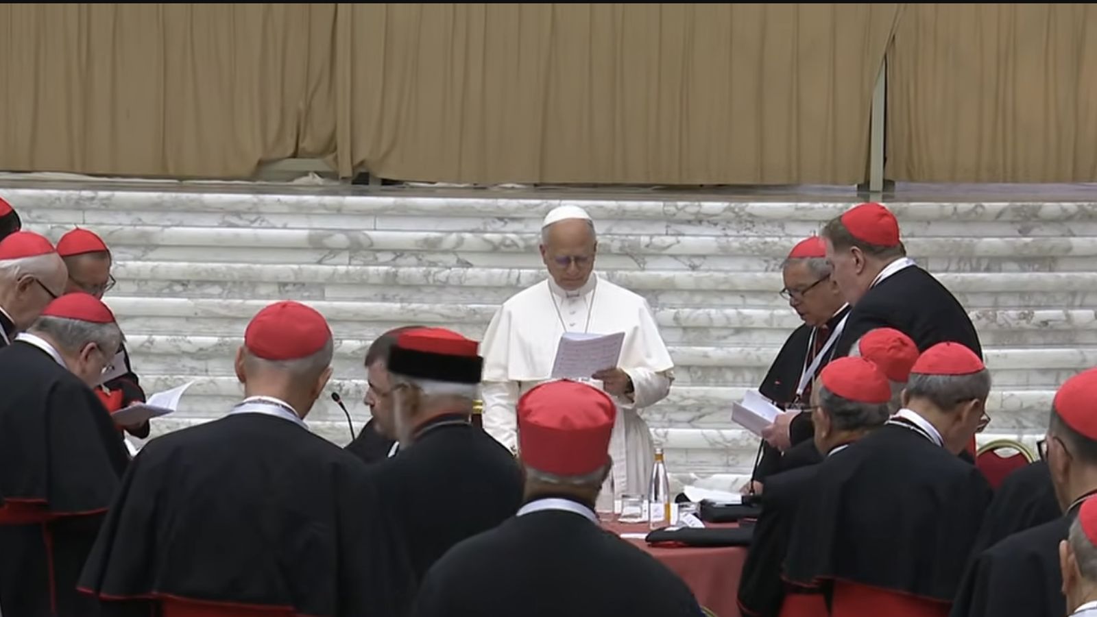 El Papa abre el consistorio