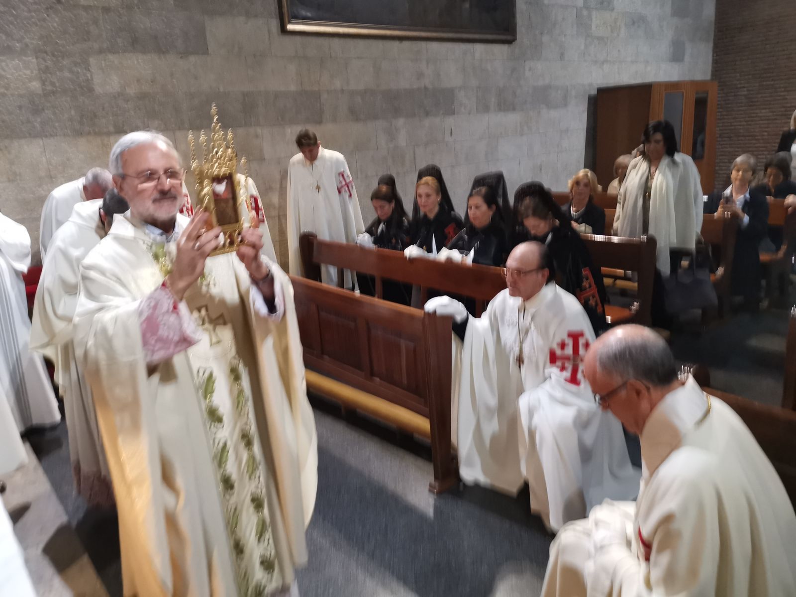 La Orden del Santo Sepulcro de Jerusalén celebró la fiesta de la Virgen de Palestina en su templo histórico