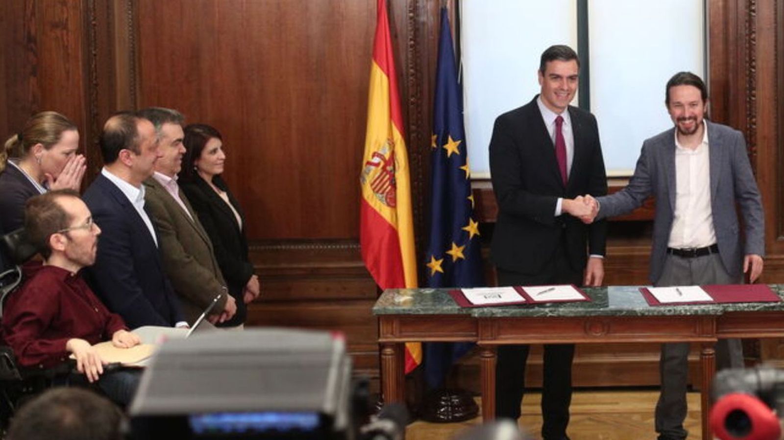 Pedro Dánchez y Pablo Iglesias, presentando su programa de gobierno