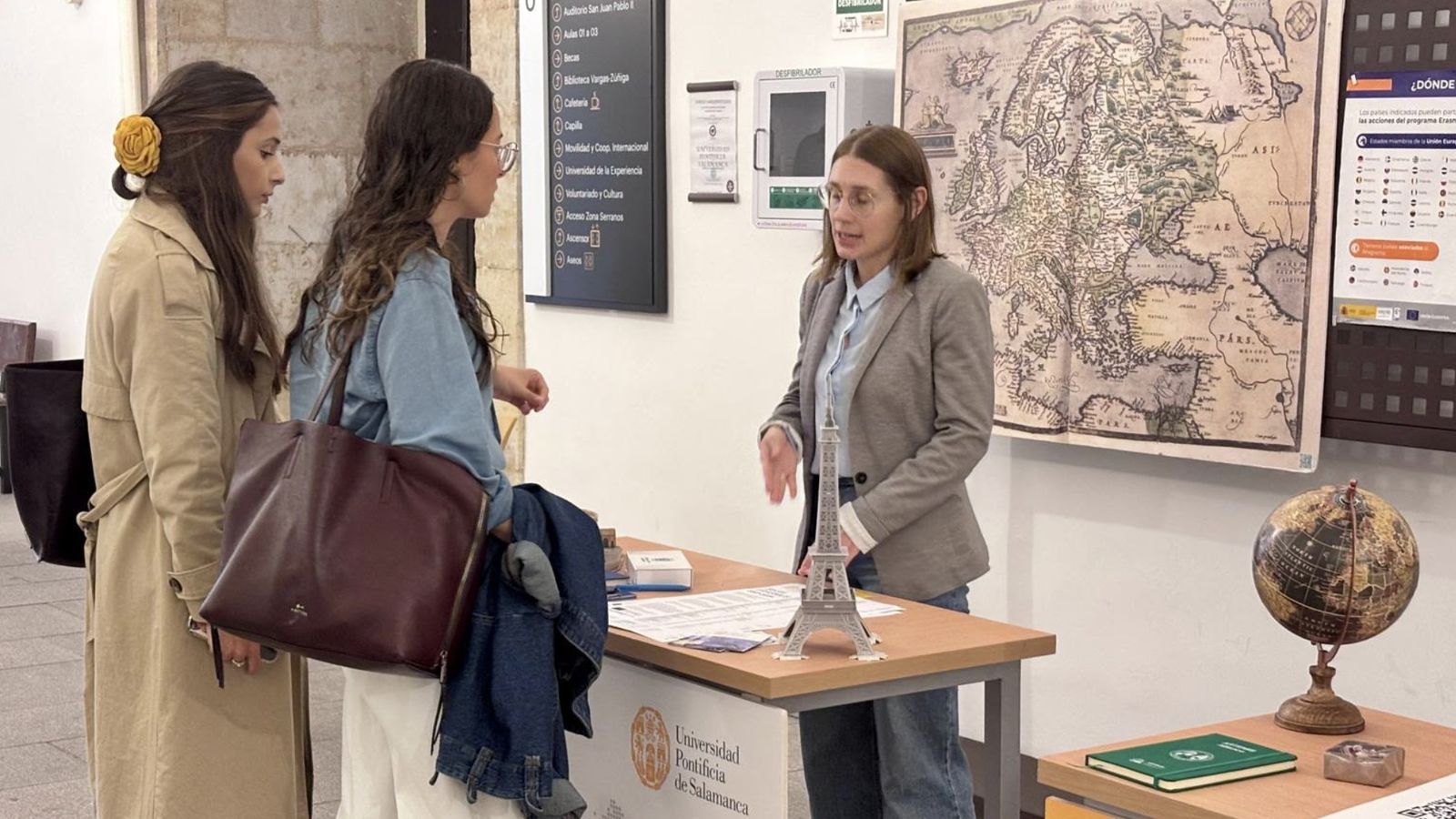 Estudiantes de la Upsa