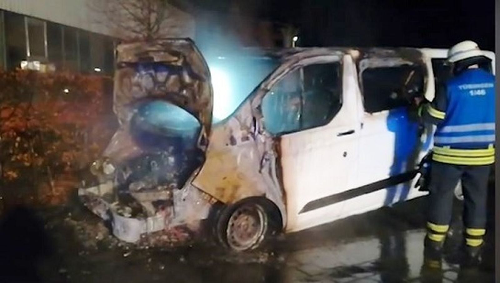 Feministas radicales queman iglesia evangélica en Alemania