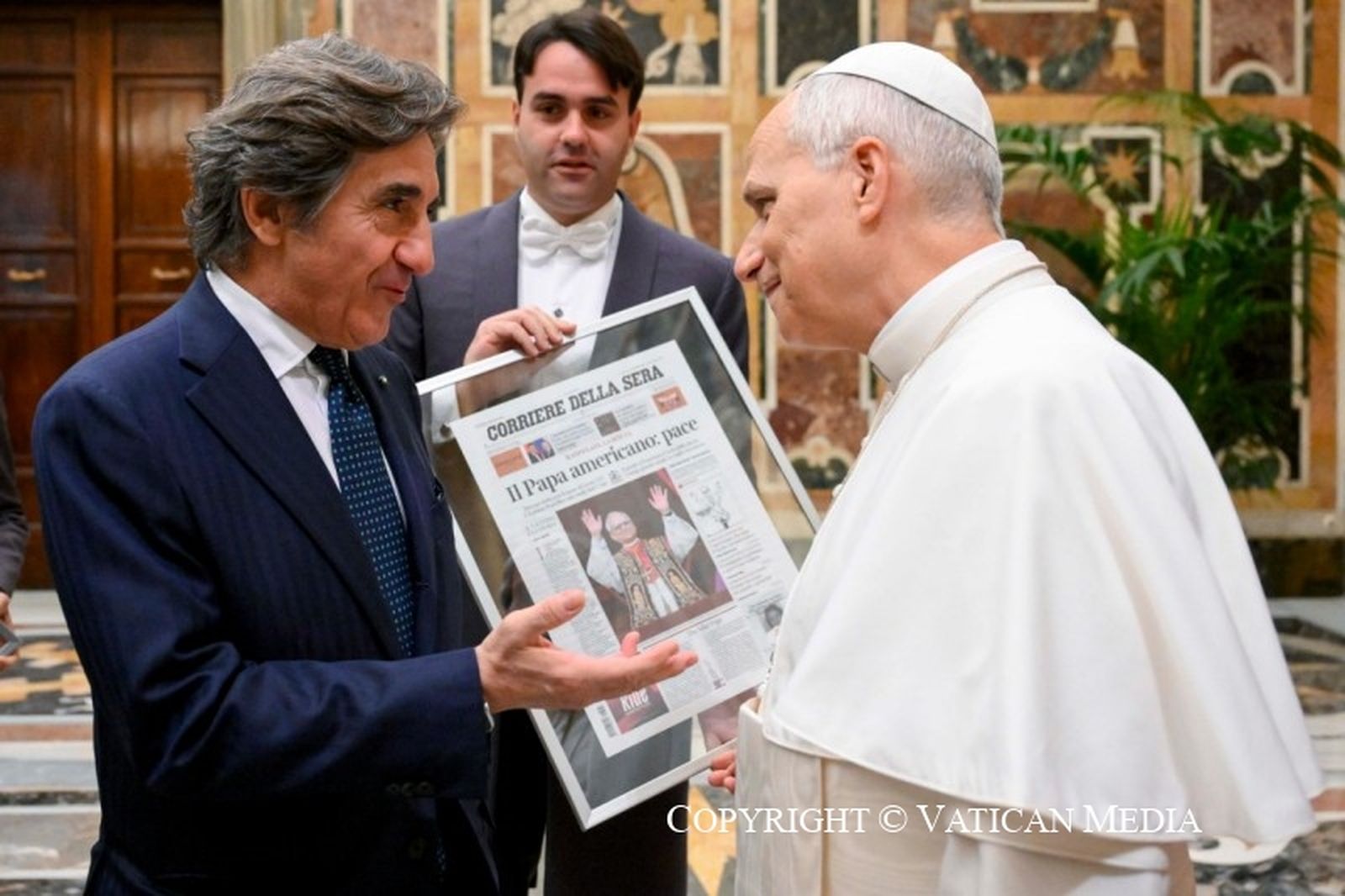 El Papa, con el director del Corriere