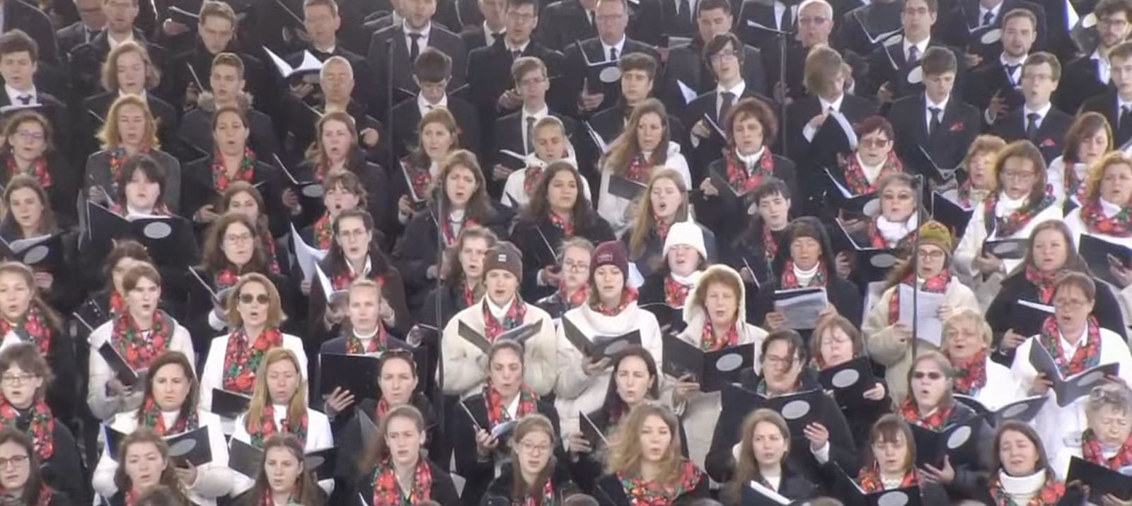 Algunos de los miembros del coro