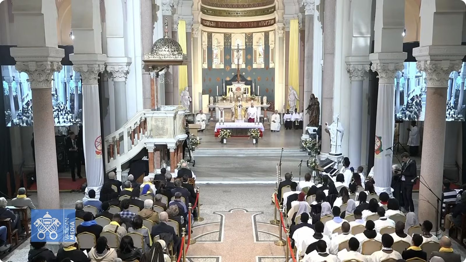 Basílica de san Agustín en la misa presidida por el Papa