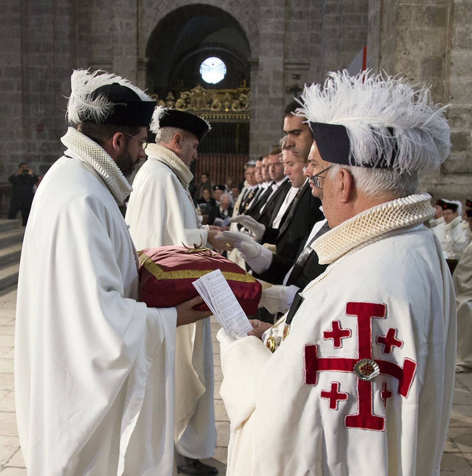 Ceremonia  de la Orden Ecuestre del Santo Sepulcro de Jerusalén en Toledo.